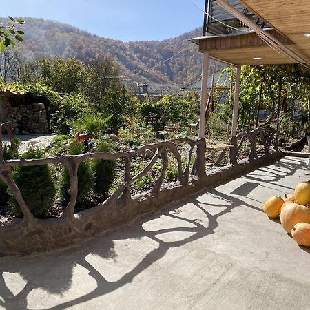 Green Park Guest House Dilijan Eksteriør bilde