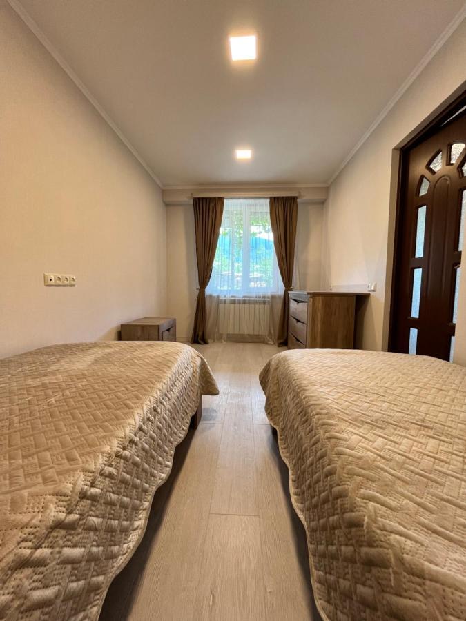 Green Park Guest House Dilijan Eksteriør bilde